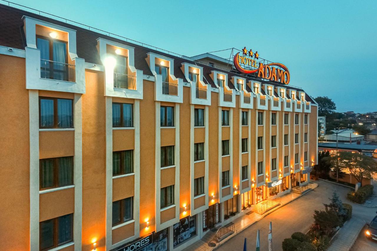 Adamo Hotel Varna Exterior photo
